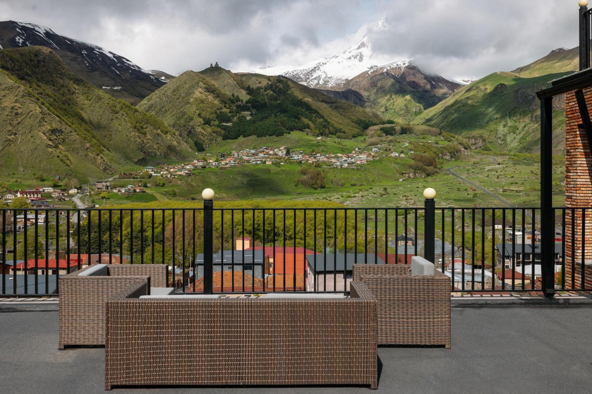 Hotel Memoir Kazbegi By Dnt Group Exterior photo